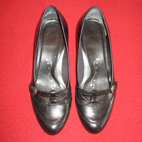 Clarks Pumps - Picture 2 of 11